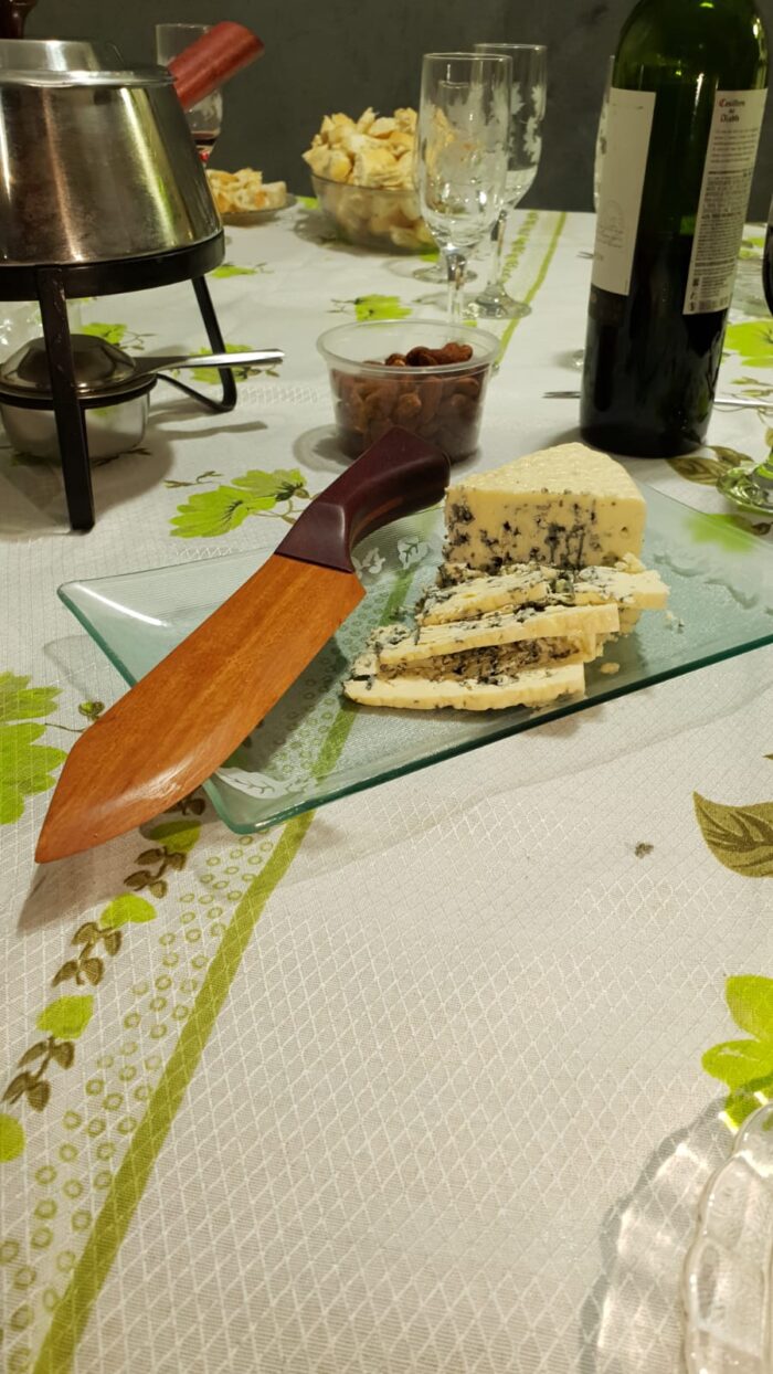 Faca para queijo e bolos
